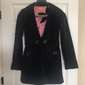 Velvet like jacket/light coat